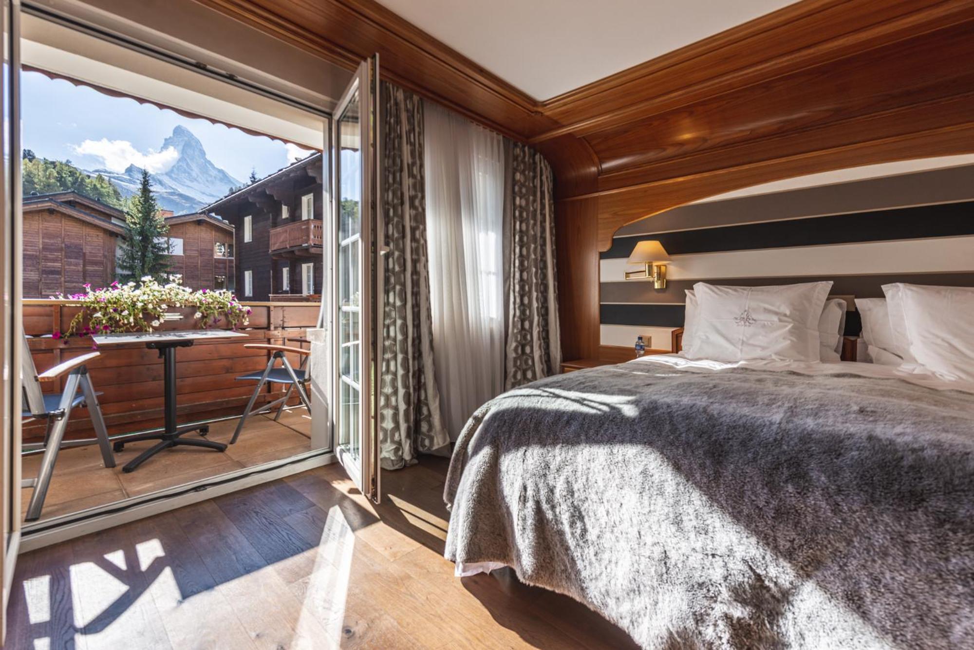 Executive Superior Double Room Matterhorn View