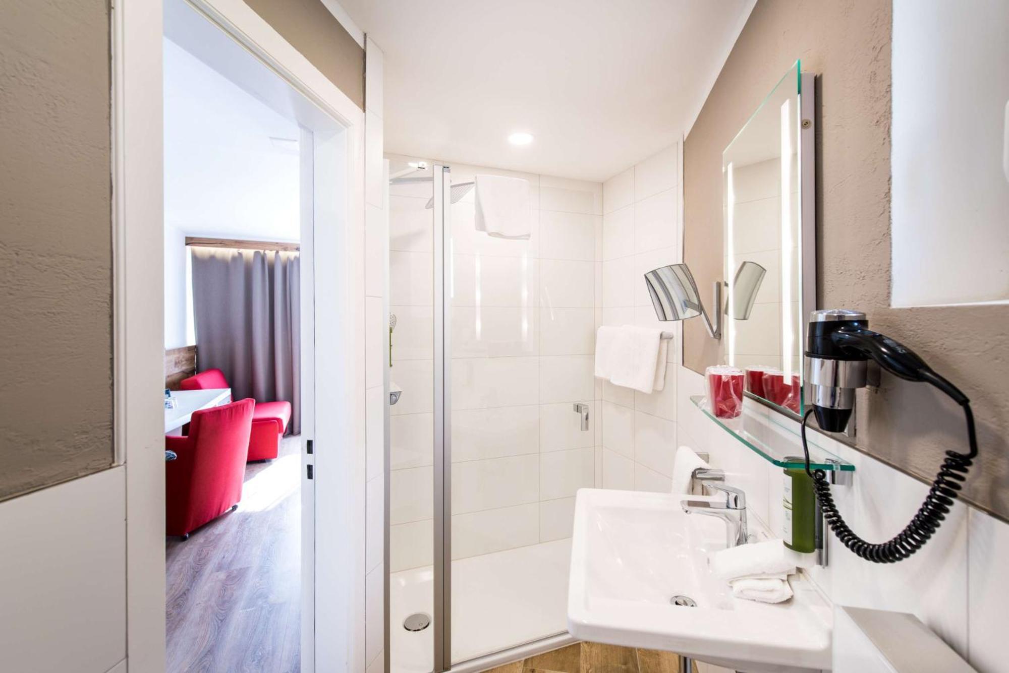 Classic Double Room with Balcony / Terrace,1434268276:JPEG