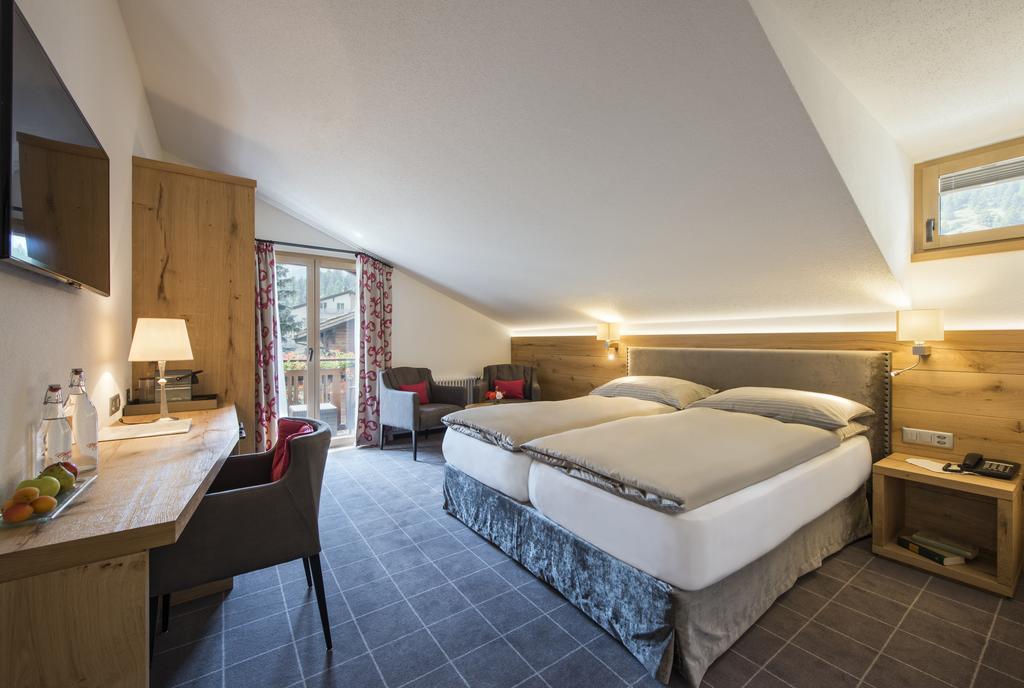 Superior Doppelzimmer mit Blick auf das Matterhorn