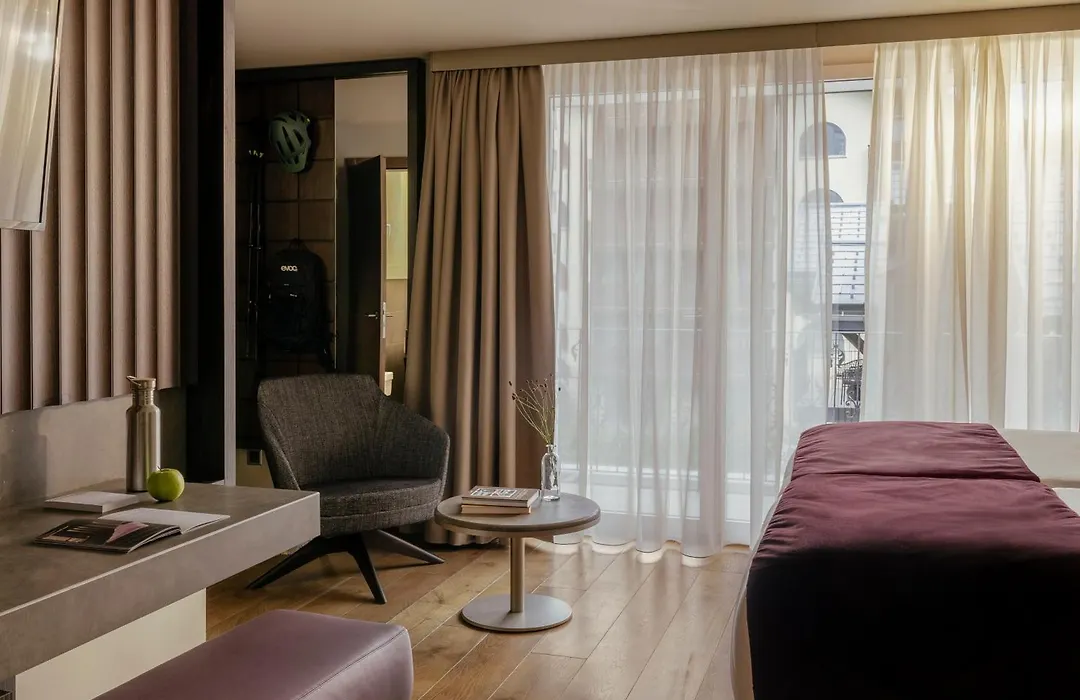 Schloss Zermatt - Cbd & Adaptogenic Spa And Sport Hotel-1