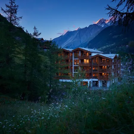 La Vue Luxury Living Apartments-2